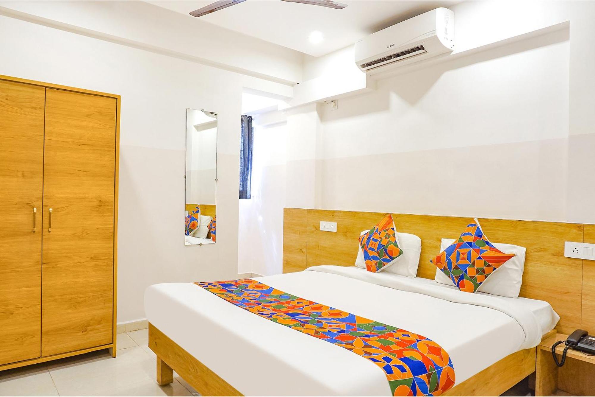 Fabhotel Saffron Inn I - Nr Darshan Museum Pune Exterior foto