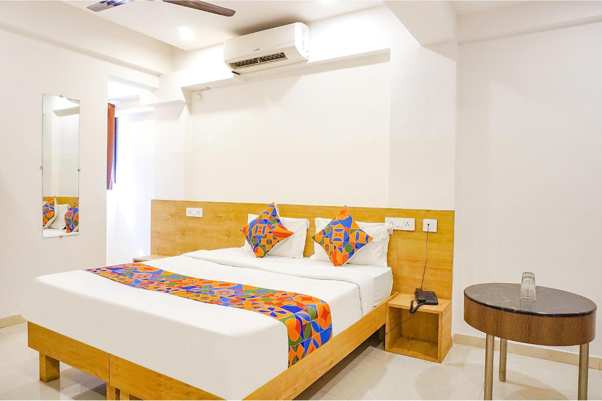 Fabhotel Saffron Inn I - Nr Darshan Museum Pune Exterior foto