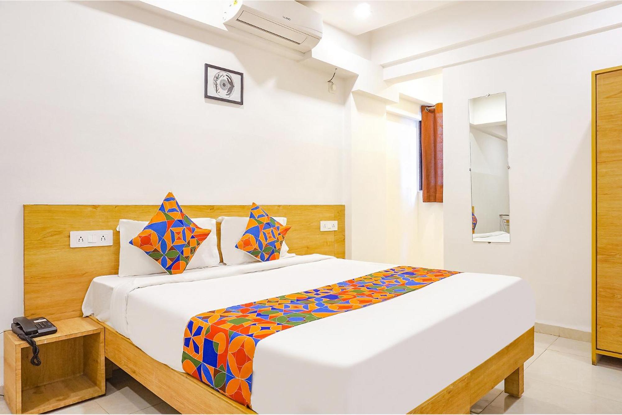 Fabhotel Saffron Inn I - Nr Darshan Museum Pune Exterior foto